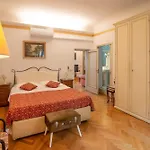 Paolo And Carlotta'S Home - Large And Central Apartment Between Two Nice Parks