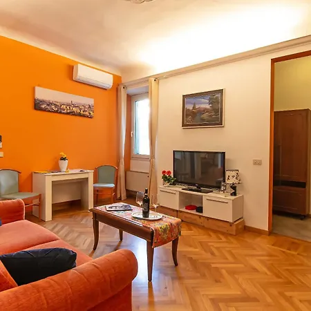 Apartamento Paolo And Carlotta'S Home - Large And Central Apartment Between Two Nice Parks