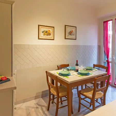 Paolo And Carlotta's - Large And Between Two Parks