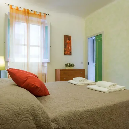 Daire Paolo And Carlotta's - Large And Between Two Parks Floransa
