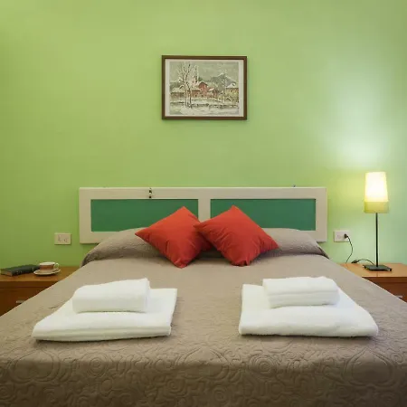 Daire Paolo And Carlotta's - Large And Between Two Parks Floransa